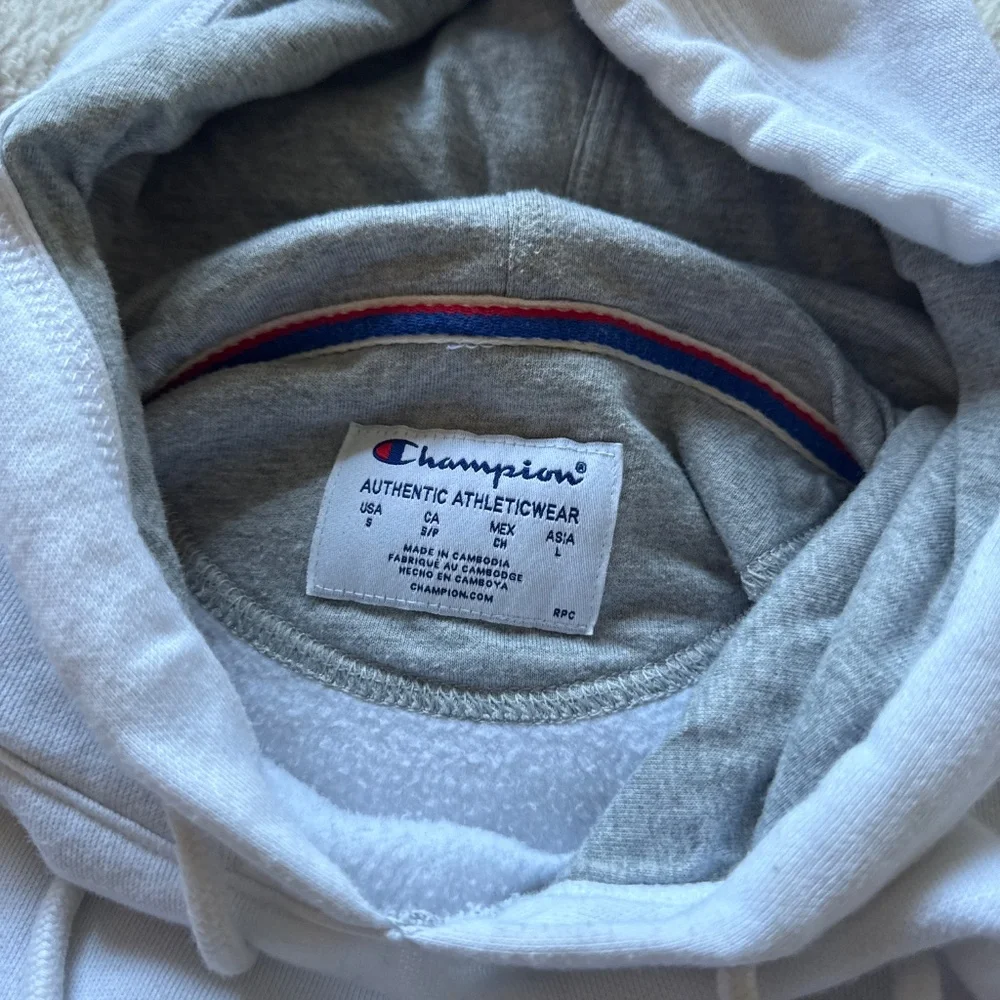 White sweater - Picture 3 of 3